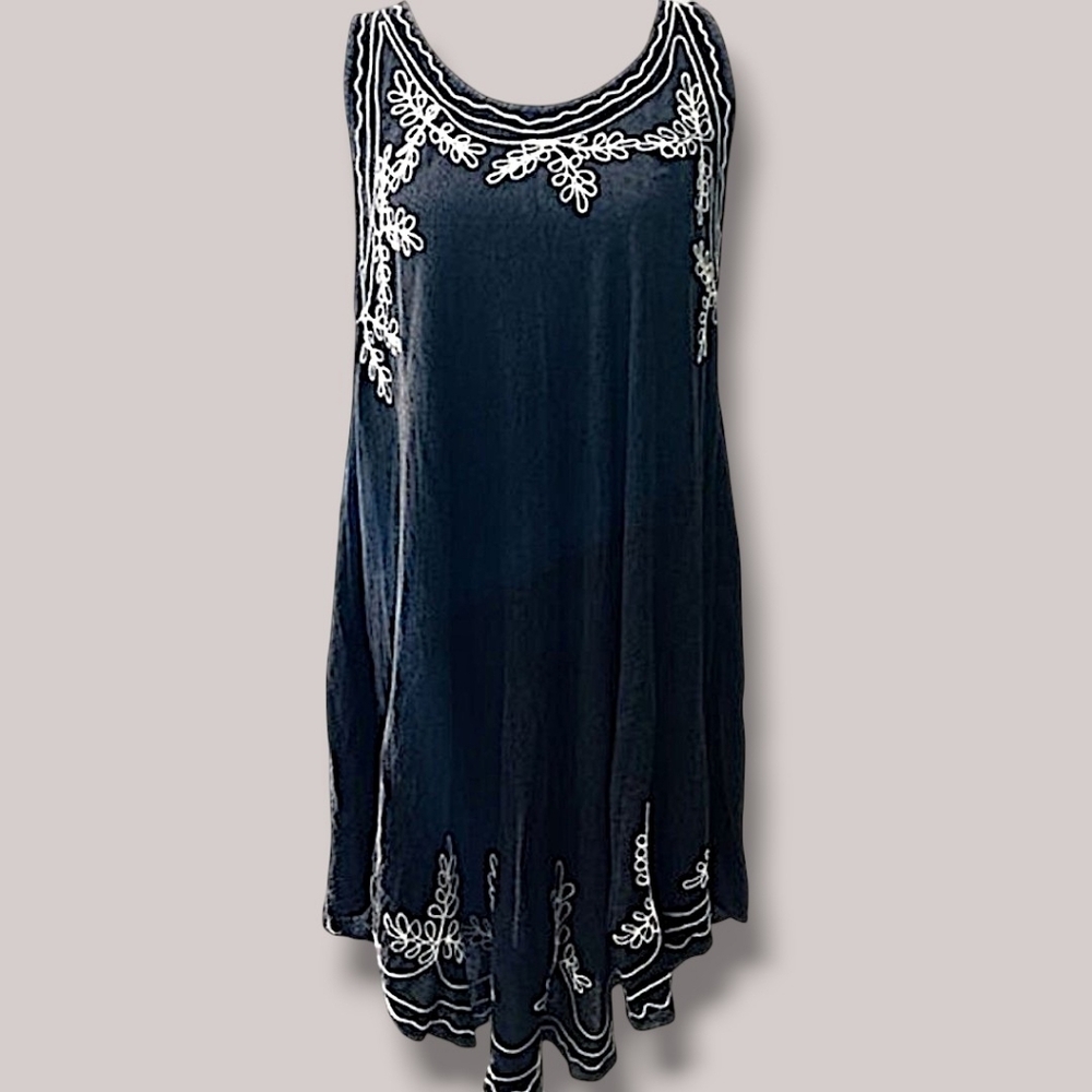 🏖️Beach By Exist Soft Flowy Black & White Summer Beach Sundress - Picture 2 of 10